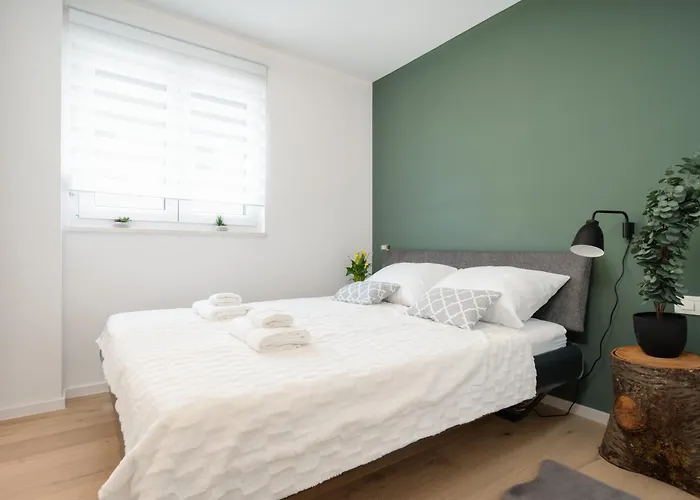 Luxury Marina With Private Parking