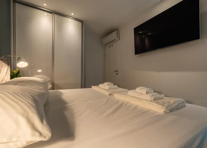 Luxury Marina With Private Parking *