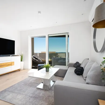 Luxury Marina With Private Parking Makarska