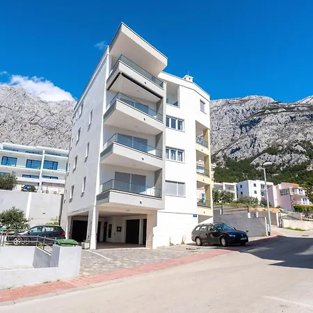 Luxury Marina With Private Parking