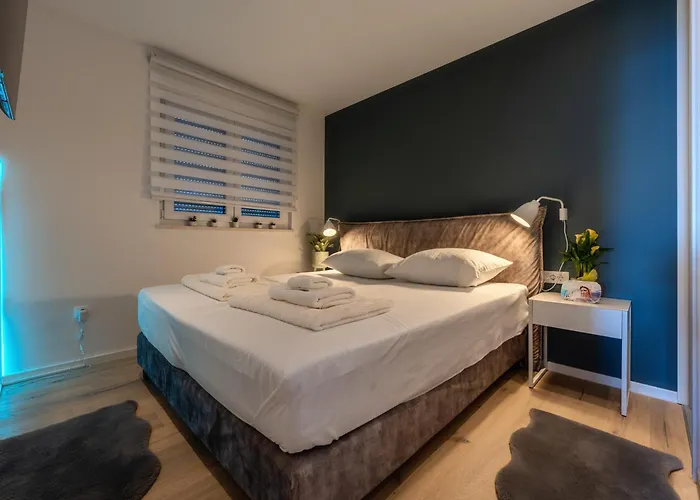 Luxury Marina With Private Parking Makarska