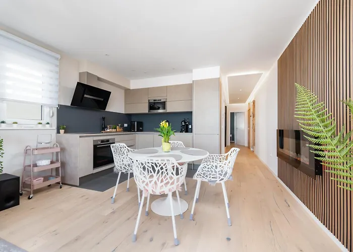 Luxury Marina With Private Parking *