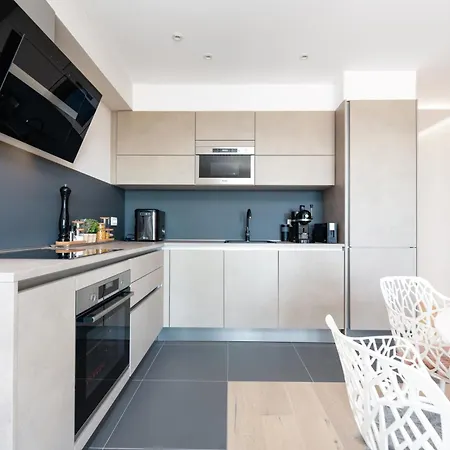 דירה Luxury Marina With Private Parking מאקרסקה